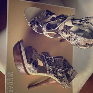 Michael Kors GANSEVOORT PLATFORM, size 5